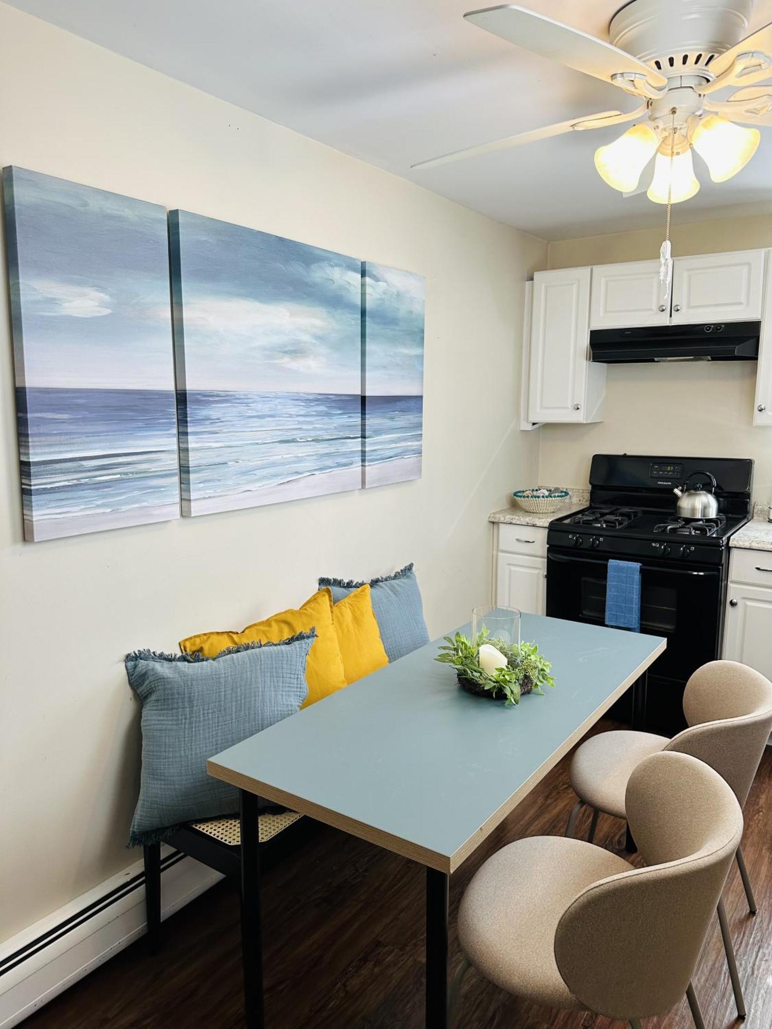Cozy, Pleasant 2Br Apt In Beach Community! นอร์วอล์ค ภายนอก รูปภาพ