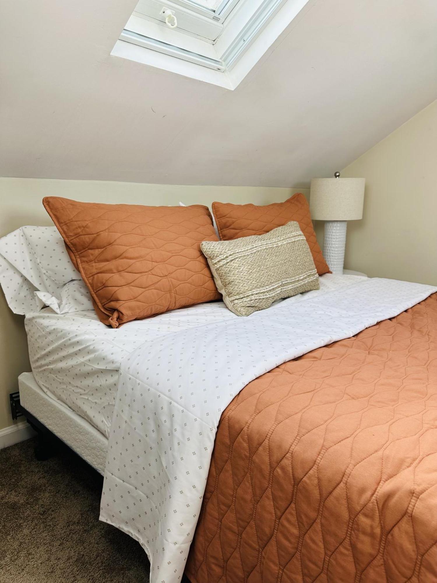 Cozy, Pleasant 2Br Apt In Beach Community! นอร์วอล์ค ภายนอก รูปภาพ