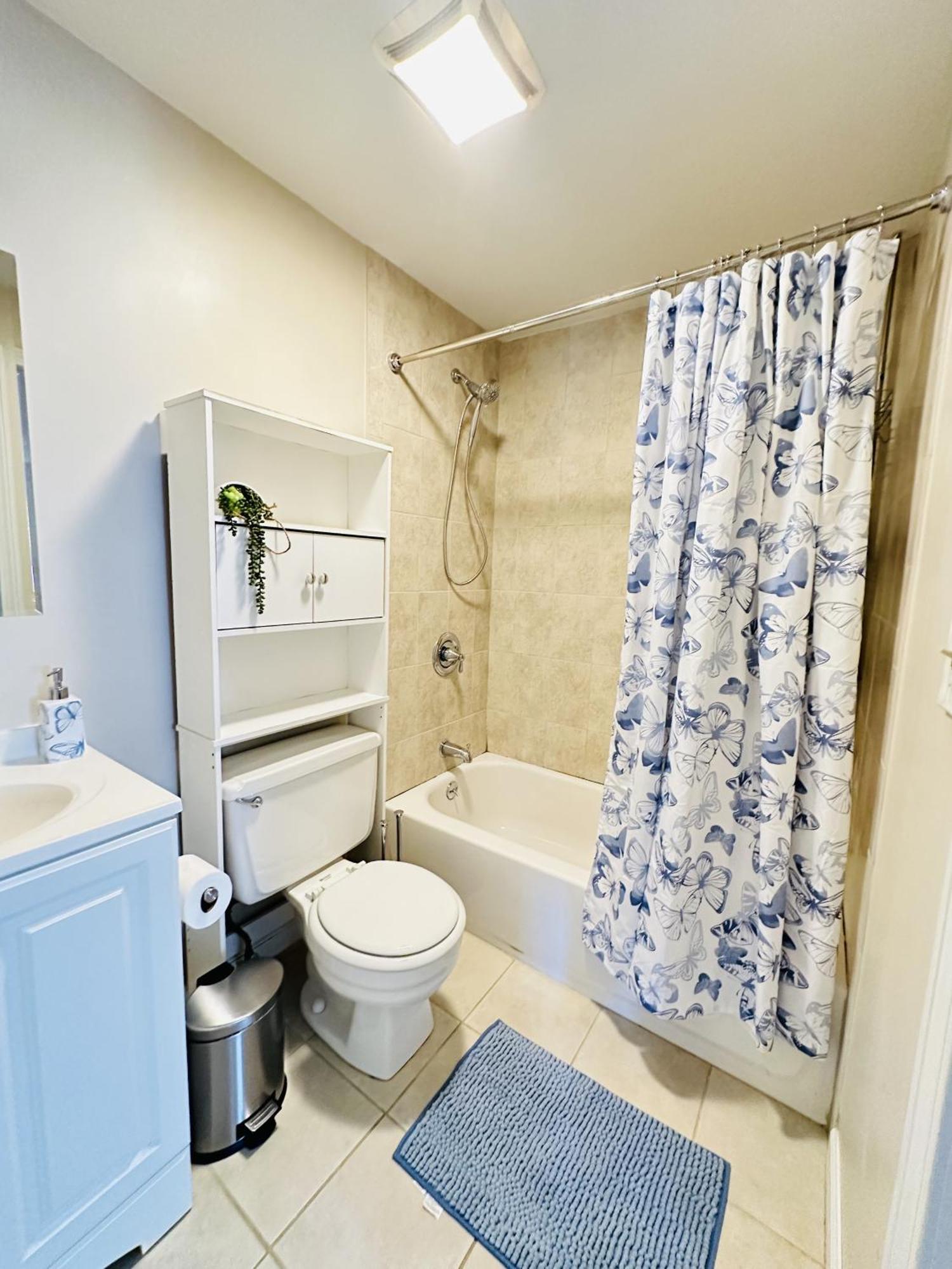 Cozy, Pleasant 2Br Apt In Beach Community! นอร์วอล์ค ภายนอก รูปภาพ